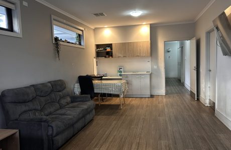 Lounge & dining