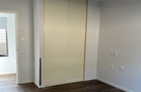 Johnson Vacant Bedroom Robe Enhanced resized