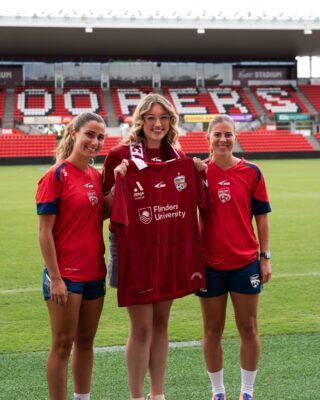 Kindness has a way of coming back around 💙Jade donated to Cara simply to do good, no expectations, no spotlight. That quiet act led to an unforgettable day at Hindmarsh Stadium, complete with signed @adelaideunited jerseys and a walk onto the pitch.Her full story is now live on our blog.
🔗 Read more via the link in our bio#Cara #AdelaideUnited #GoodThingsHappen #Kindness